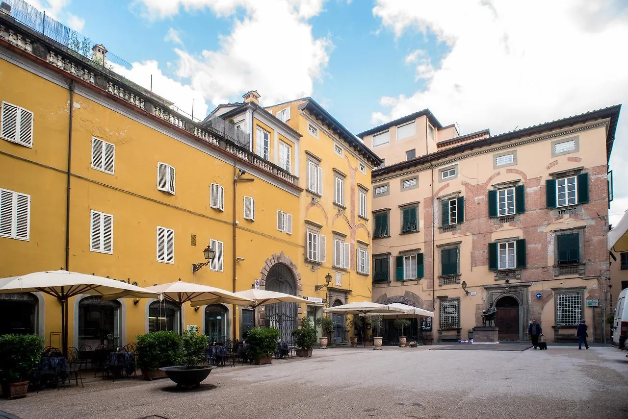 B&B Residenza Di Via Fontana ルッカ 3*,  イタリア