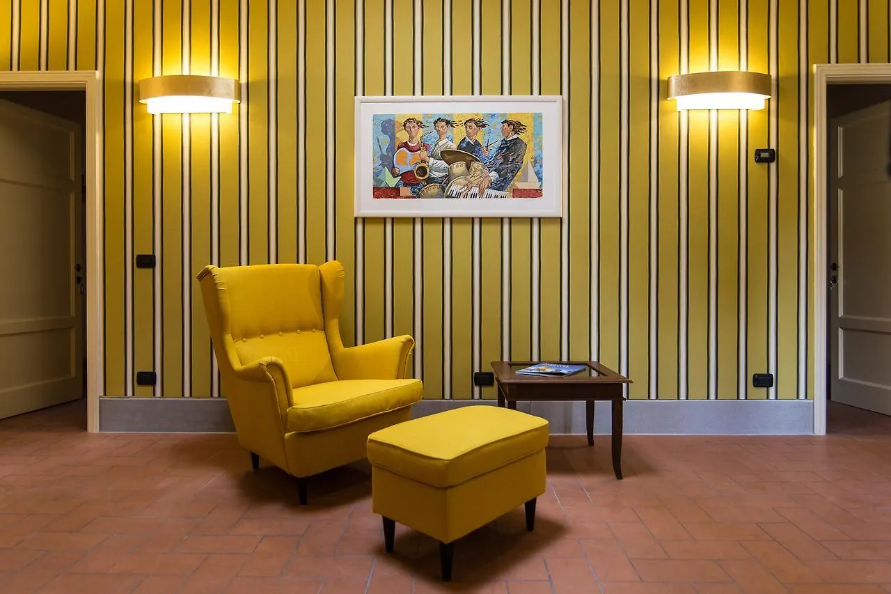 B&B Residenza Di Via Fontana ルッカ 3*,