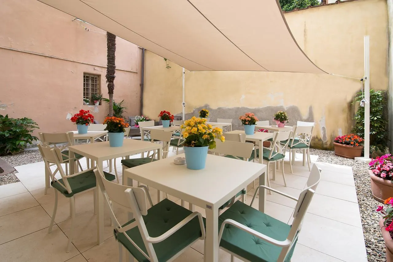 B&B Residenza Di Via Fontana ルッカ 3*,  イタリア