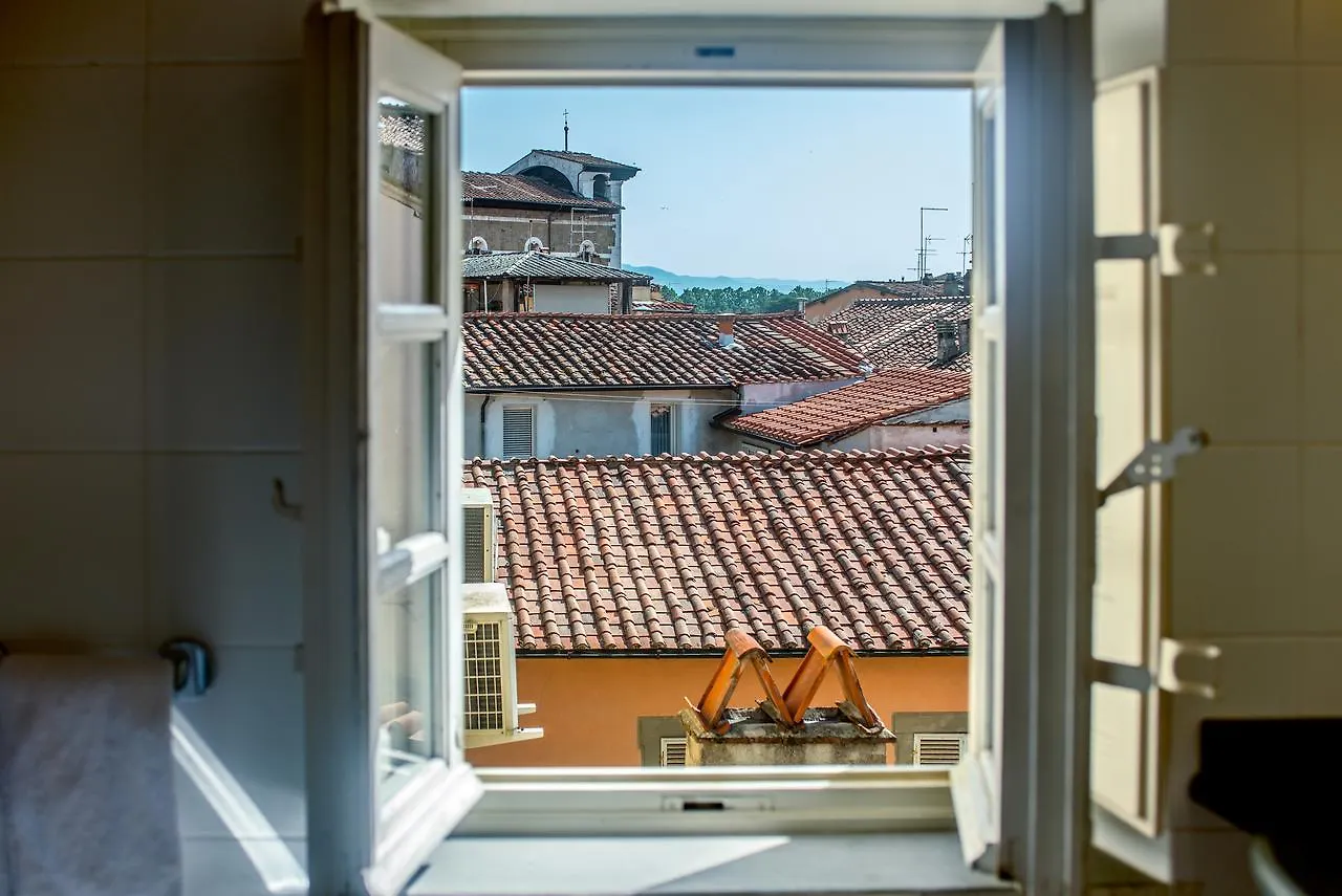 ベッド・アンド・ブレックファスト B&B Residenza Di Via Fontana ルッカ