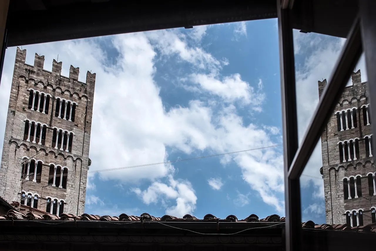 *** Bed & Breakfast B&B Residenza Di Via Fontana Lucca Italy